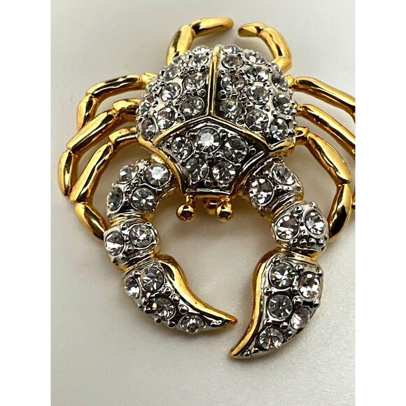 Whimsy 90s Crab Brooch Pin Crystal Rhinestone Gold Tone Shiny Colorful Sparkle - Picture 10 of 10